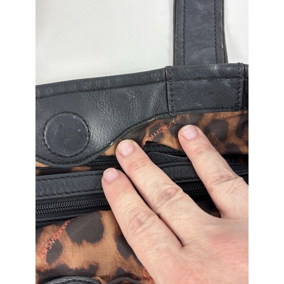 B Makowsky Shoulder Bag Tote Black Leather Brass Chain Hardware Pockets - Picture 16 of 16